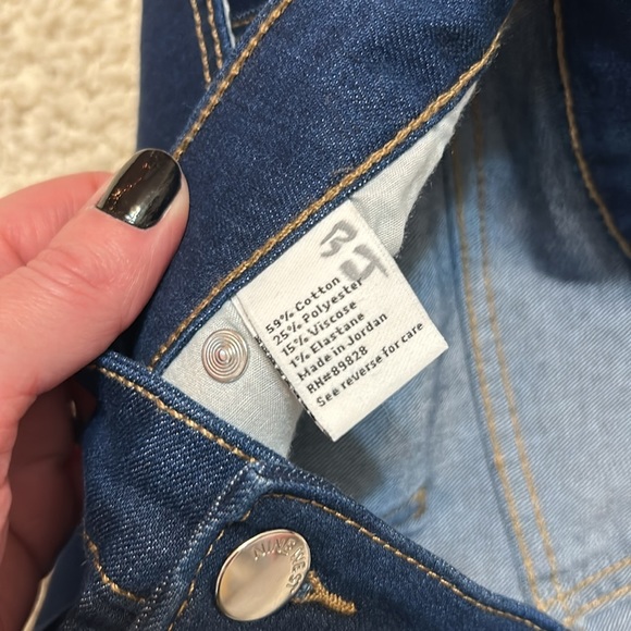 NWT NINE WEST 8 Kick Flare high rise jeans with raw hem - Picture 9 of 10